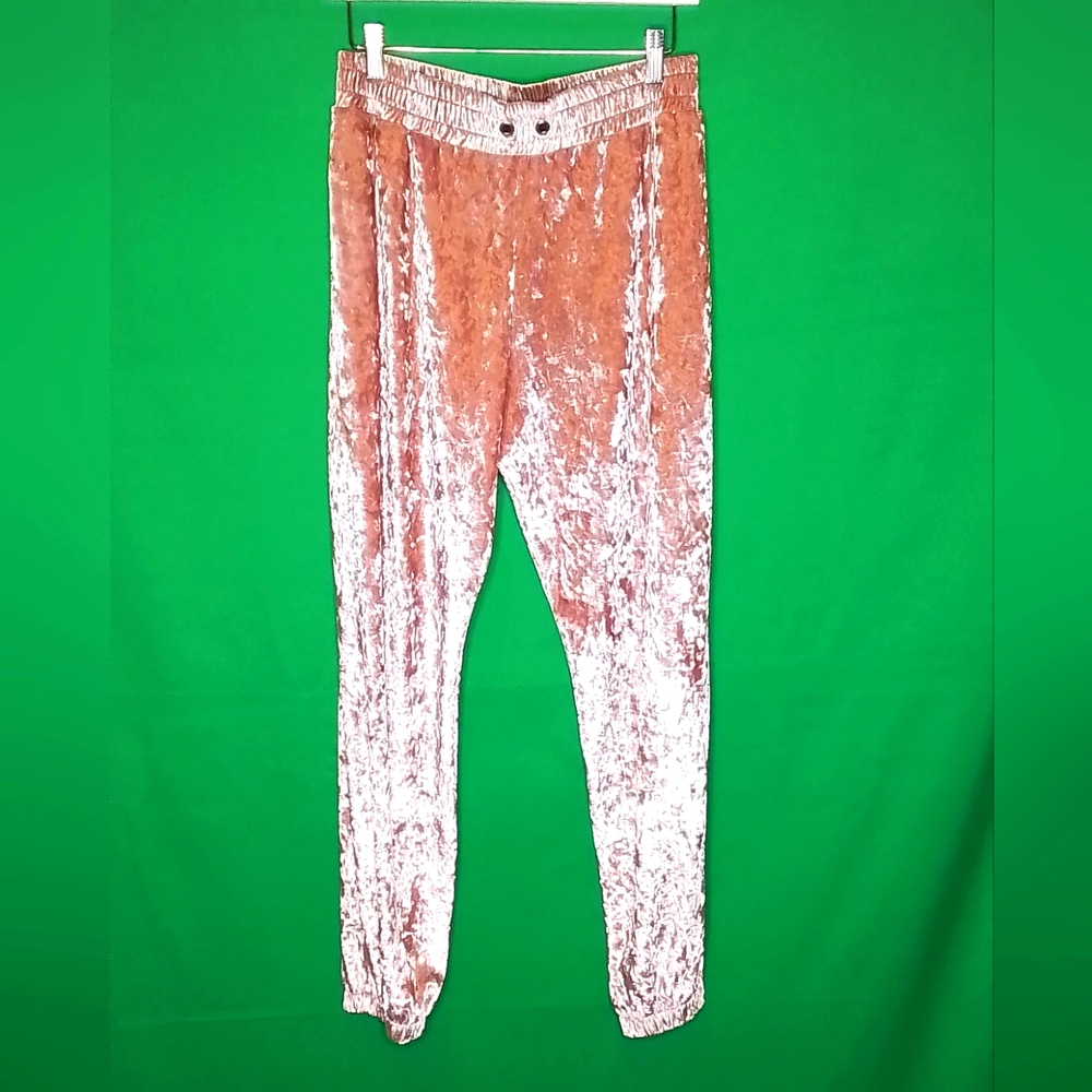 HOUSE OF 11 Pink Velor Joggers